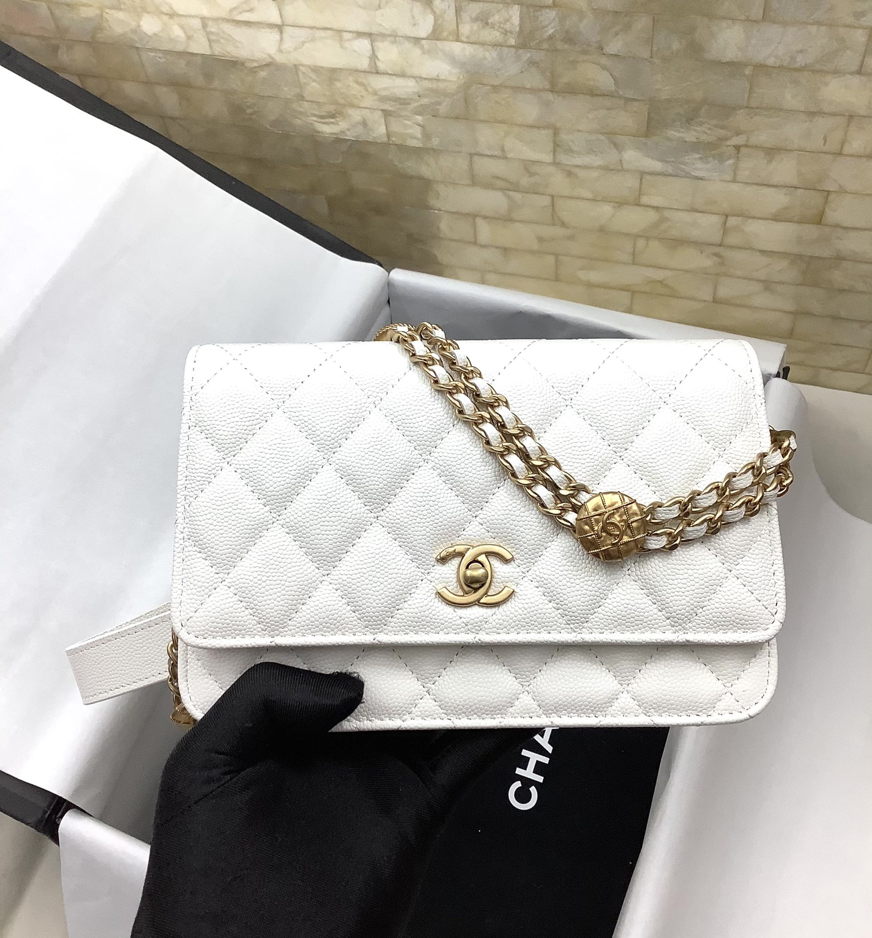 Chanel 22A Twist Your Buttons Wallet on Chain WOC in White Caviar