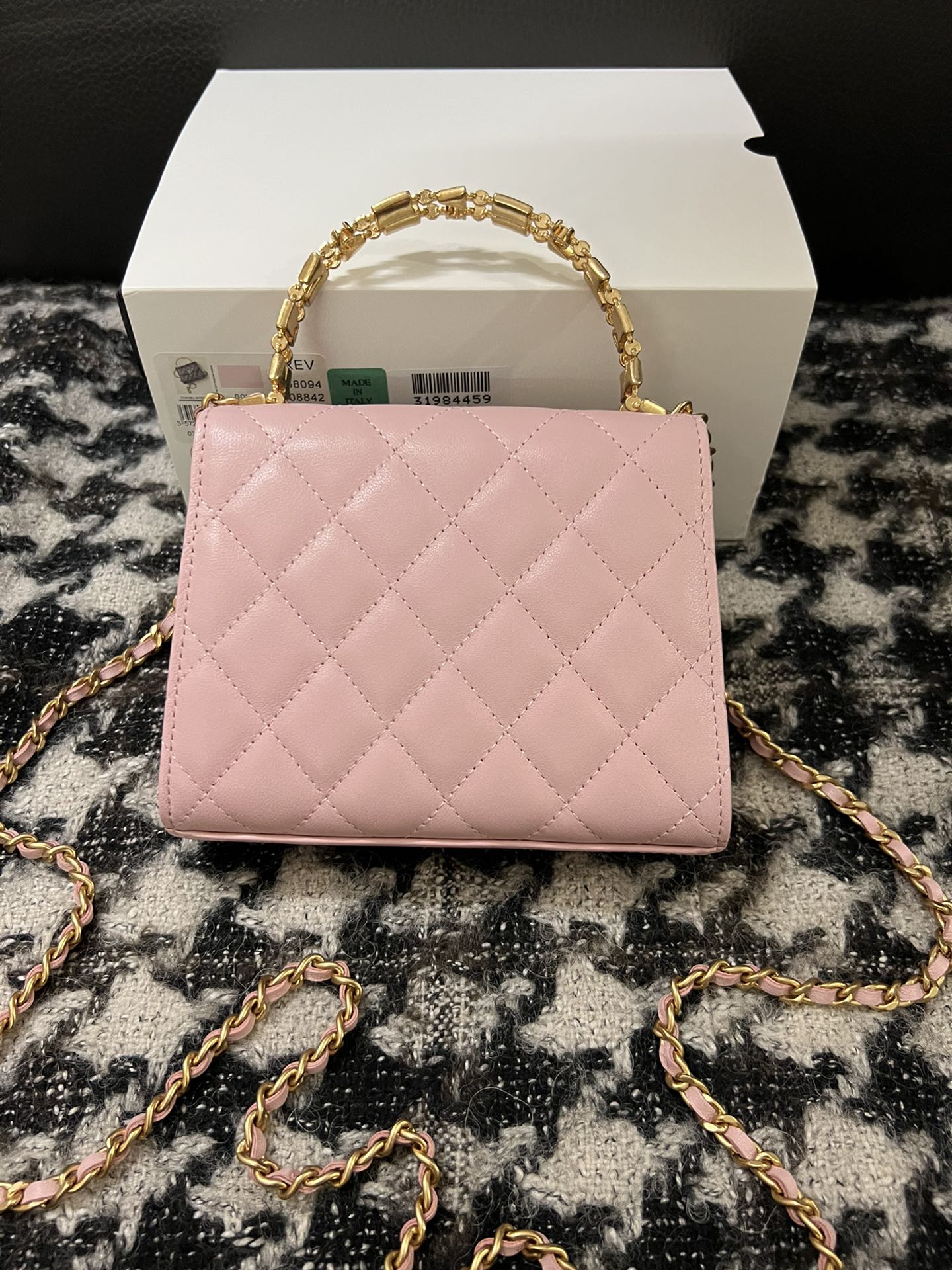 Chanel 22B Enamel Top Handle Handbag Pink