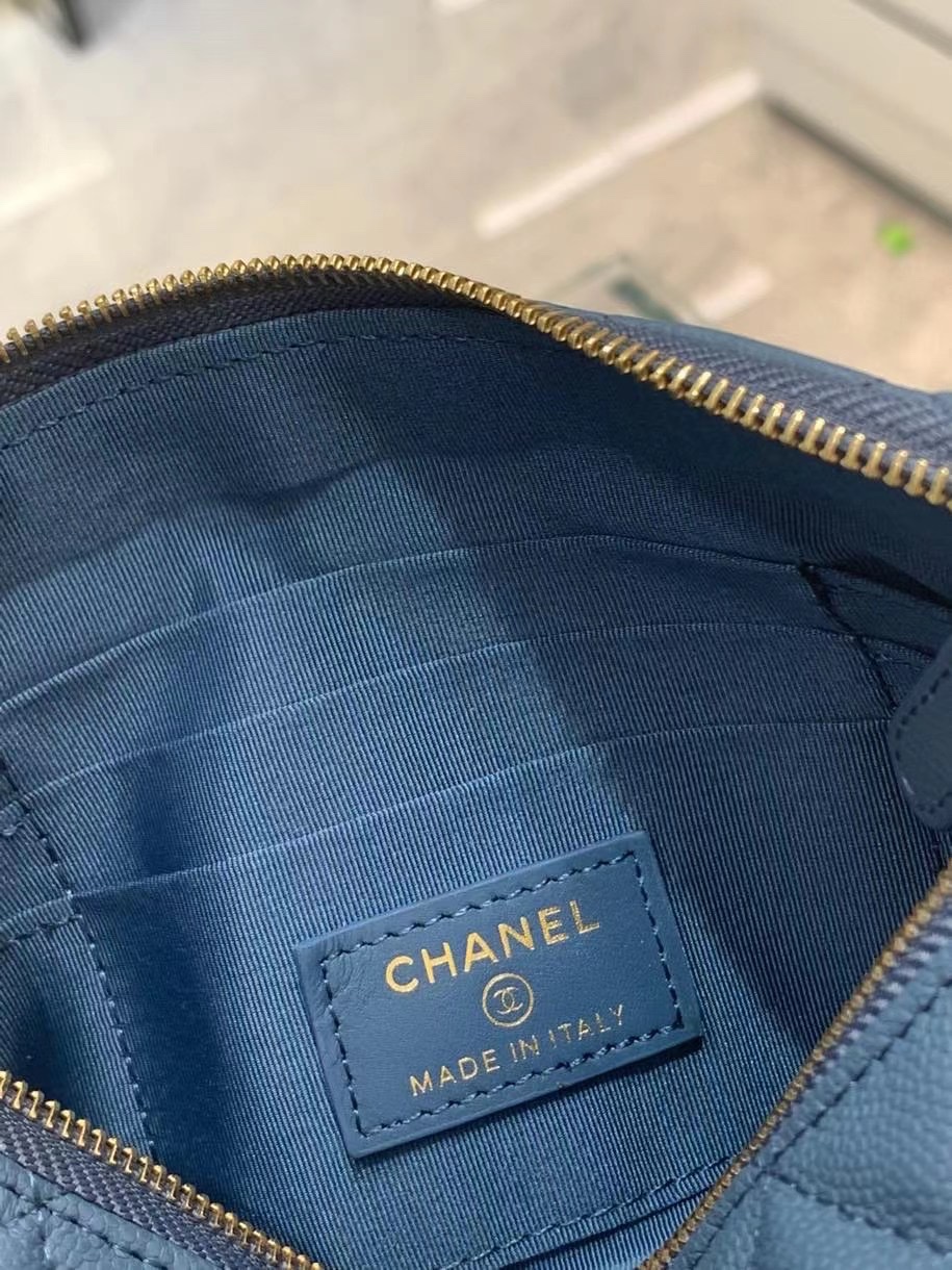 Chanel 22S Clutch Caviar Blue Leather with Diamonds