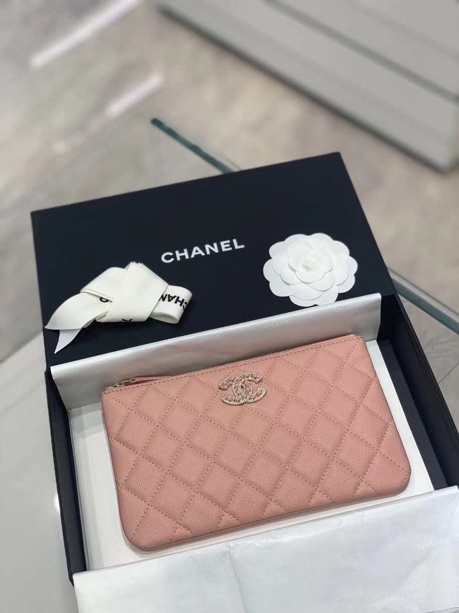 Chanel 22S Clutch Caviar Pink Leather with Diamonds