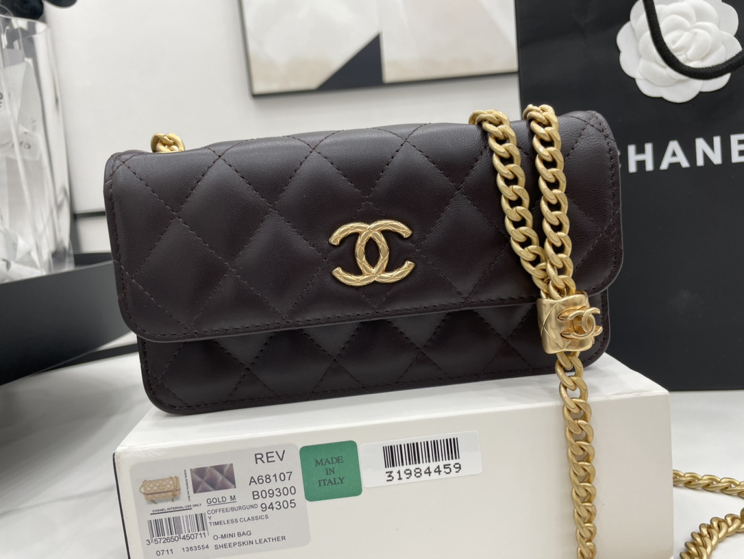 Chanel 22k Flap Bag Lambskin Brown Leather AS3609