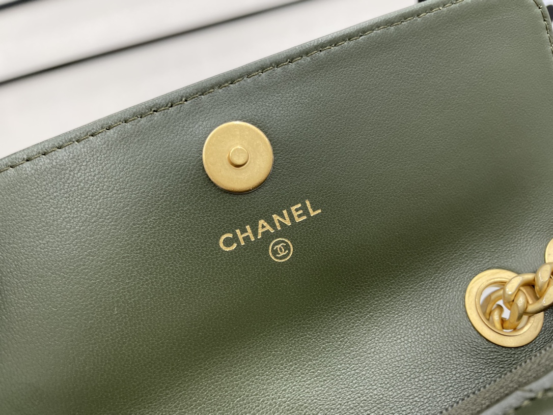 Chanel 22k Flap Bag Lambskin Green Leather AS3609