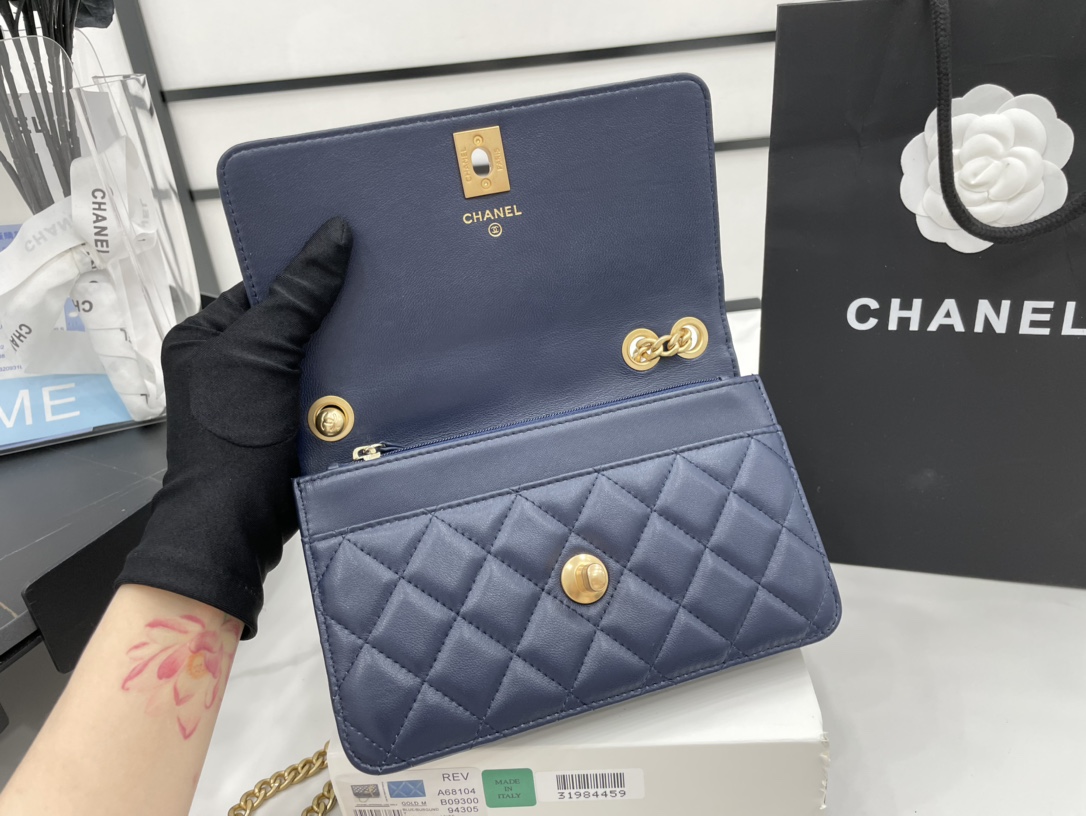 Chanel 22k Woc Wallet on Chain Lambskin Blue Leather A68104