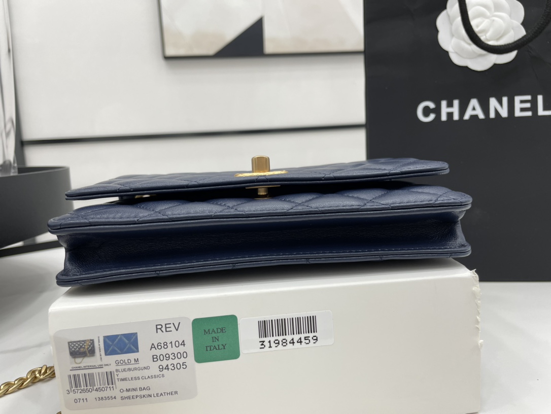 Chanel 22k Woc Wallet on Chain Lambskin Blue Leather A68104