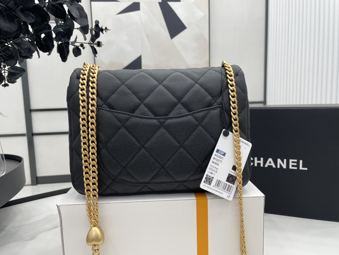 Chanel 23P AS3829 Heart Chain Adjustable Buckle CC Logo Large Flap Bag Black Grained Calfskin