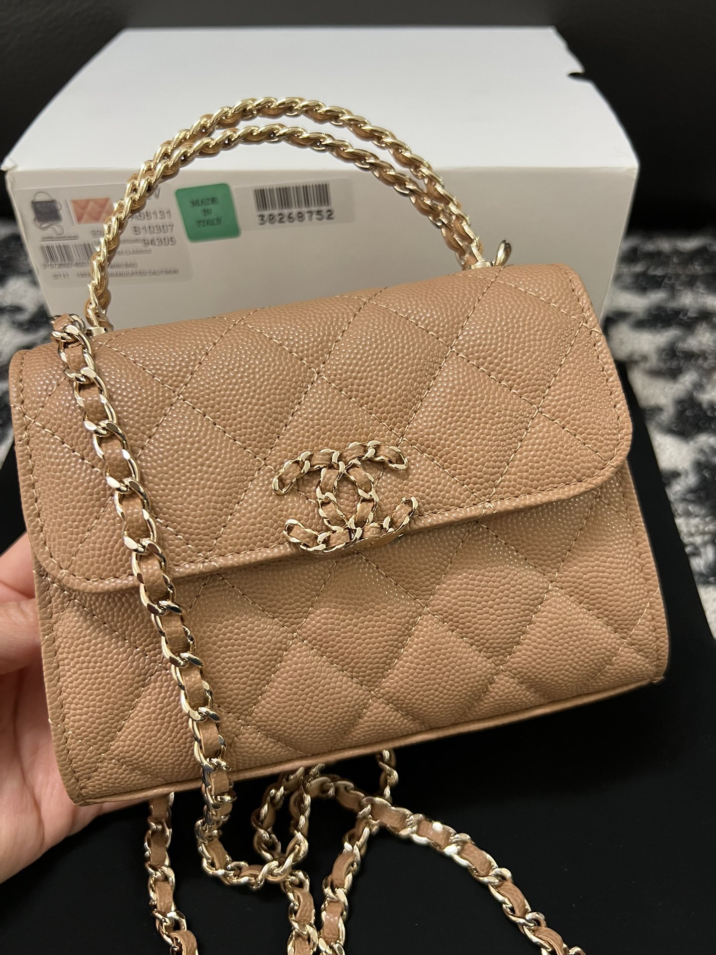 Chanel 23P Small Kelly Top Handle Handbag Cream – Replica Luxury Brand