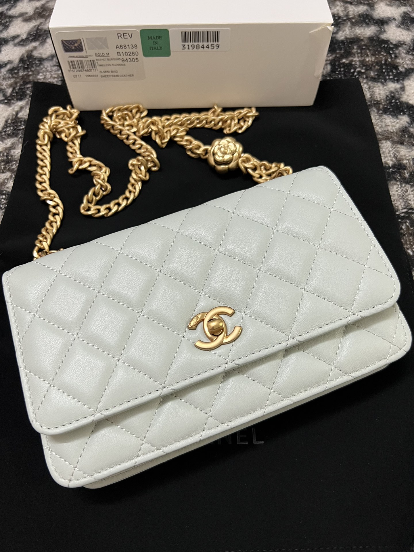 Chanel 23S Woc Wallet On Chain Gray With Adjustable Camellia Buckle