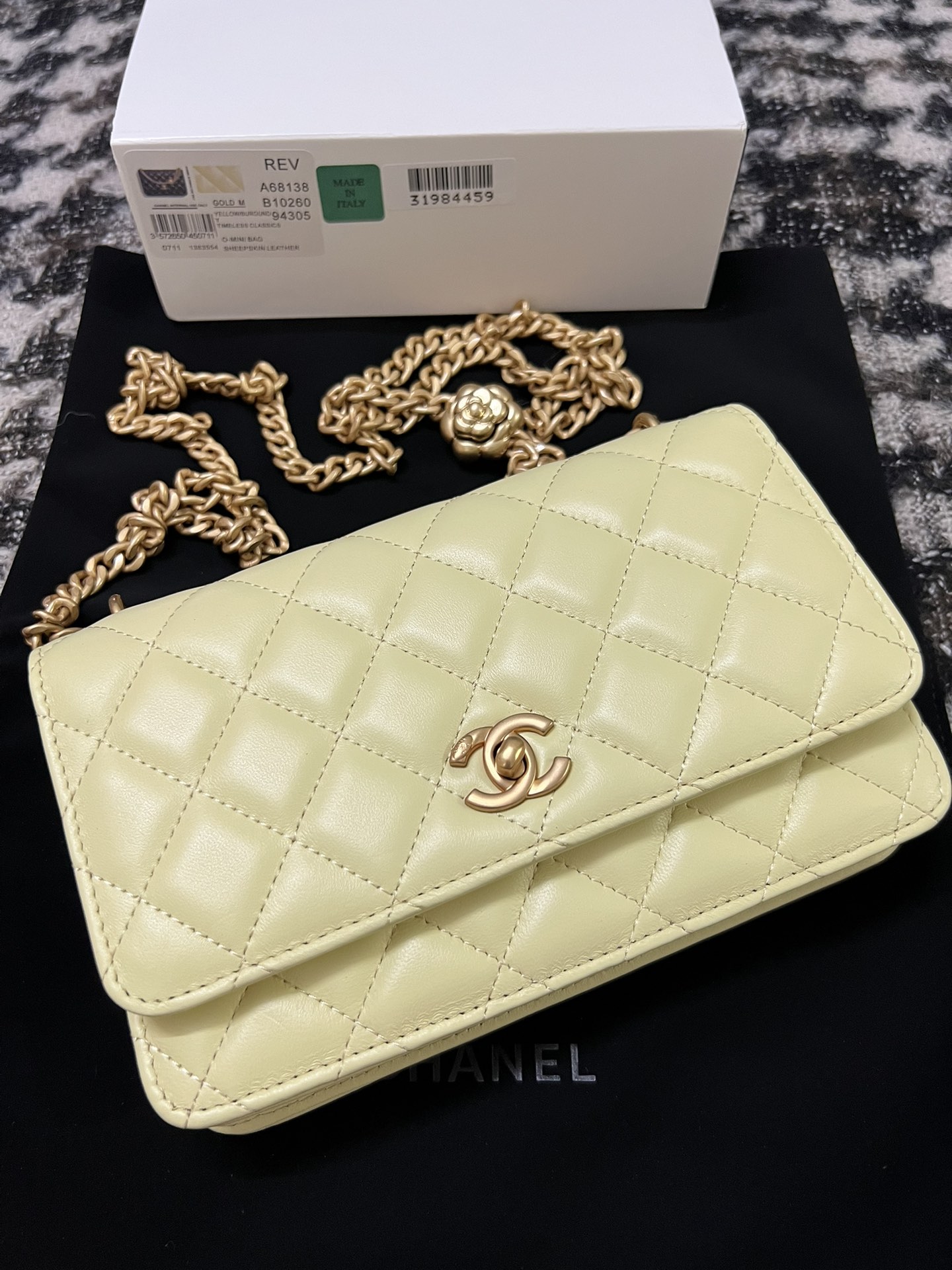 Chanel 23S Woc Wallet On Chain Yellow With Adjustable Camellia Buckle