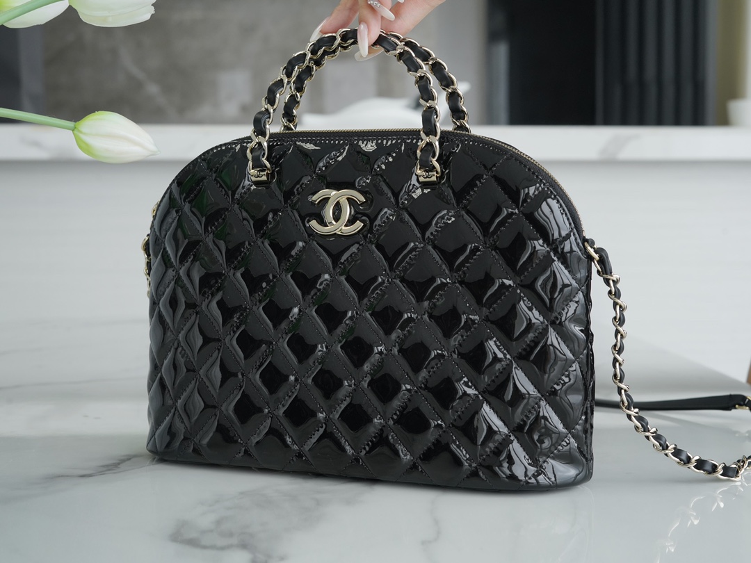 Chanel 23s Large Retro Shoulder Bags Black Shiny