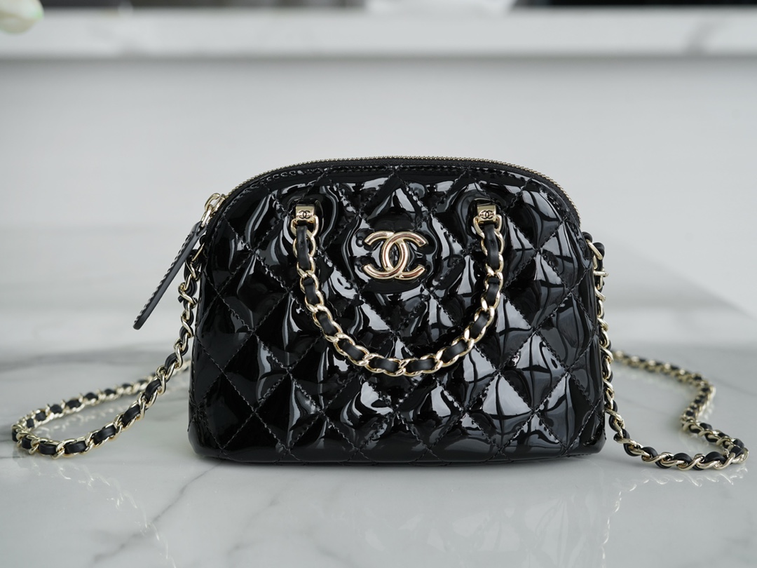 Chanel 23s Small Retro Shoulder Bags Black Shiny