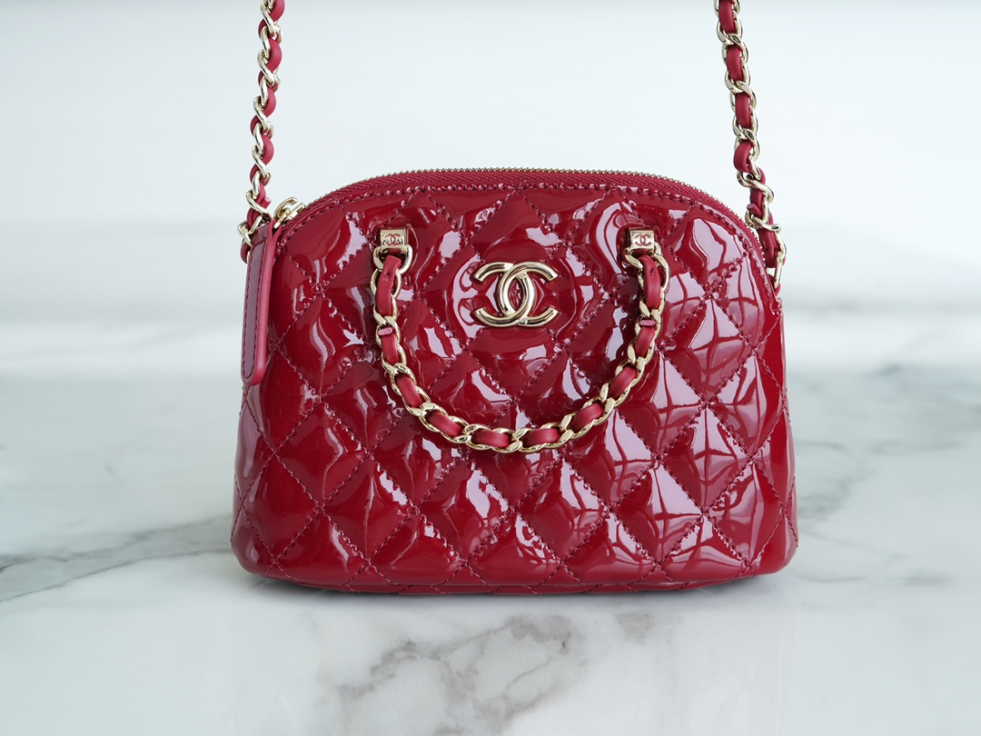 Chanel 23s Small Retro Shoulder Bags Red Shiny