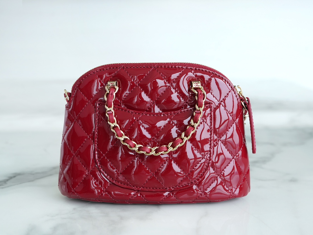 Chanel 23s Small Retro Shoulder Bags Red Shiny