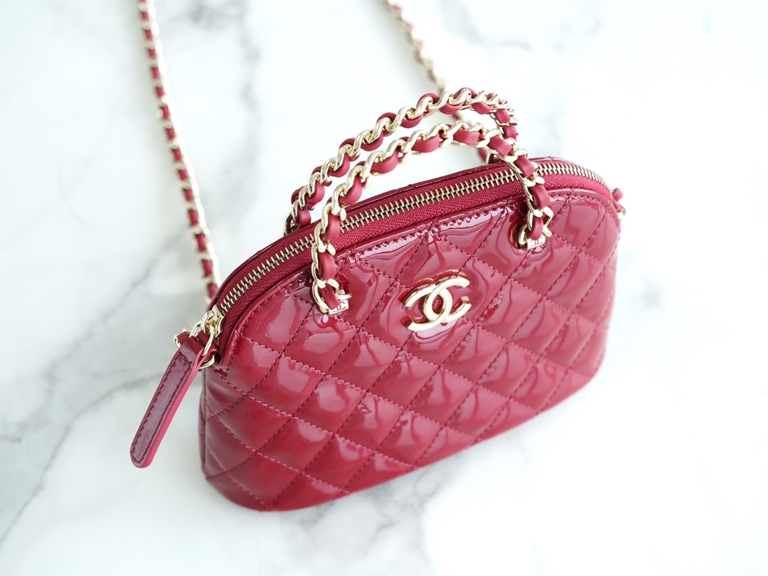 Chanel 23s Small Retro Shoulder Bags Red Shiny