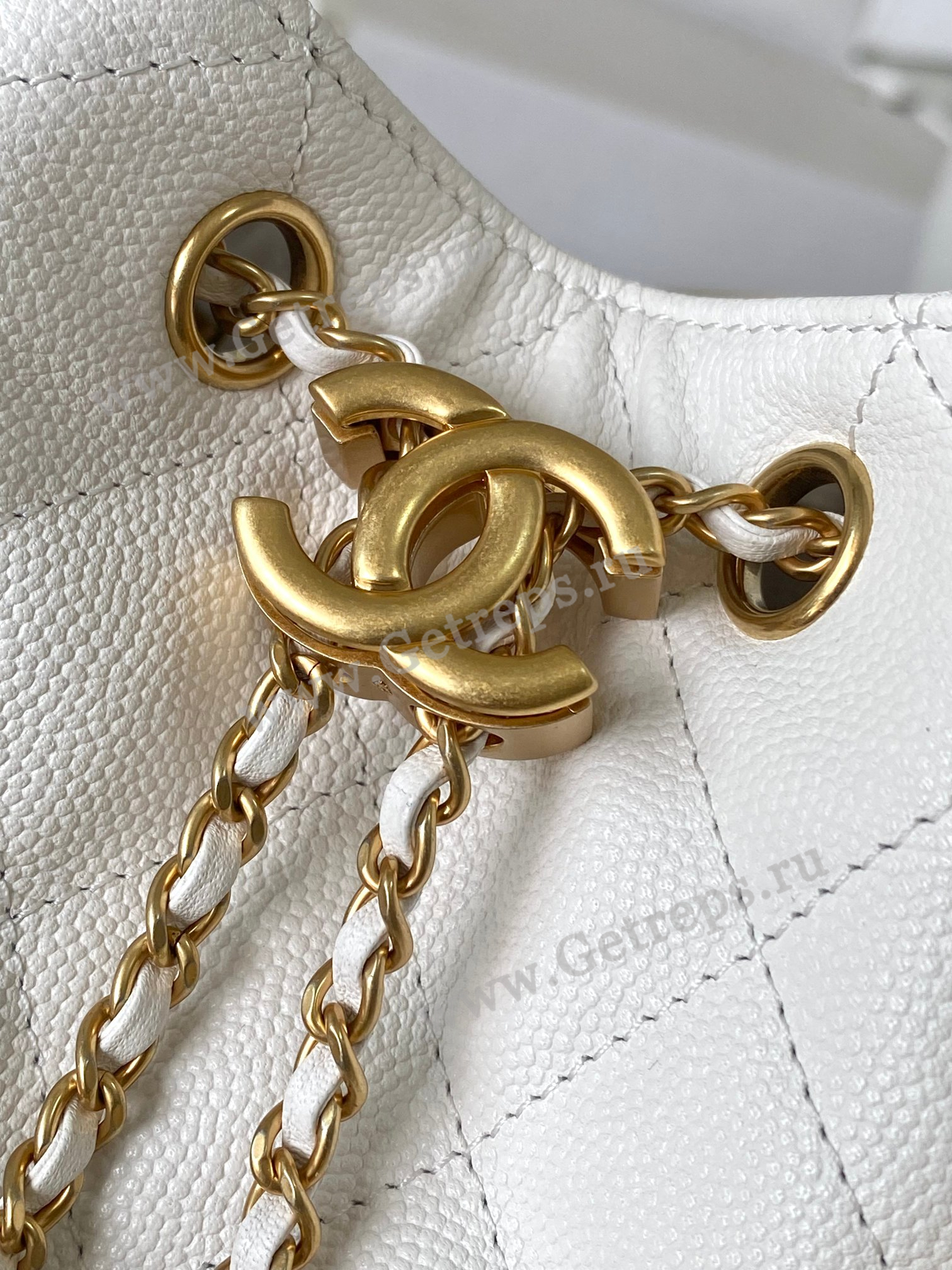 Chanel 25 Hobo Handbag White Caviar with Gold Hardware