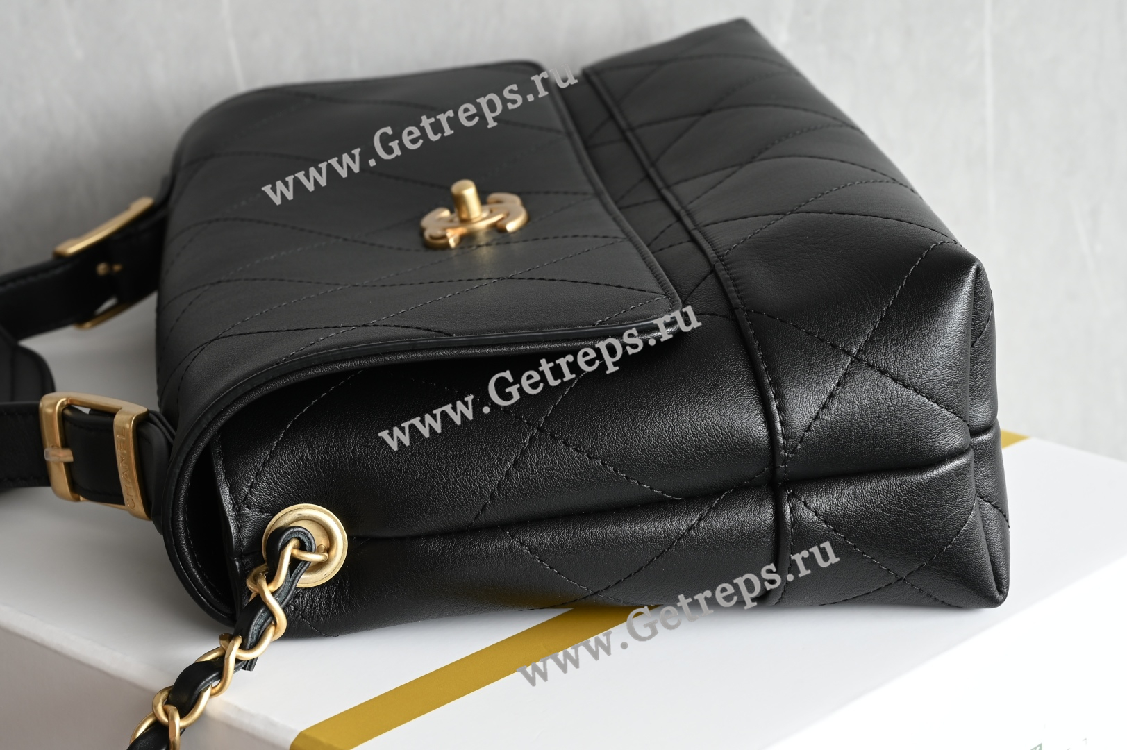 Chanel 25 Messenger Bag Black-1