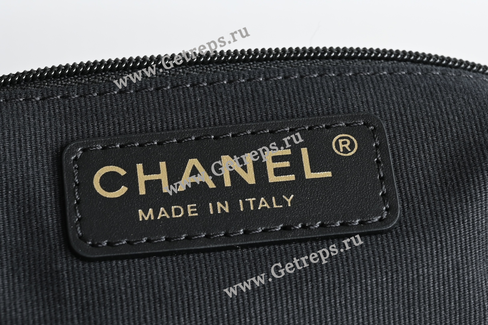 Chanel 25 Messenger Bag Black-2