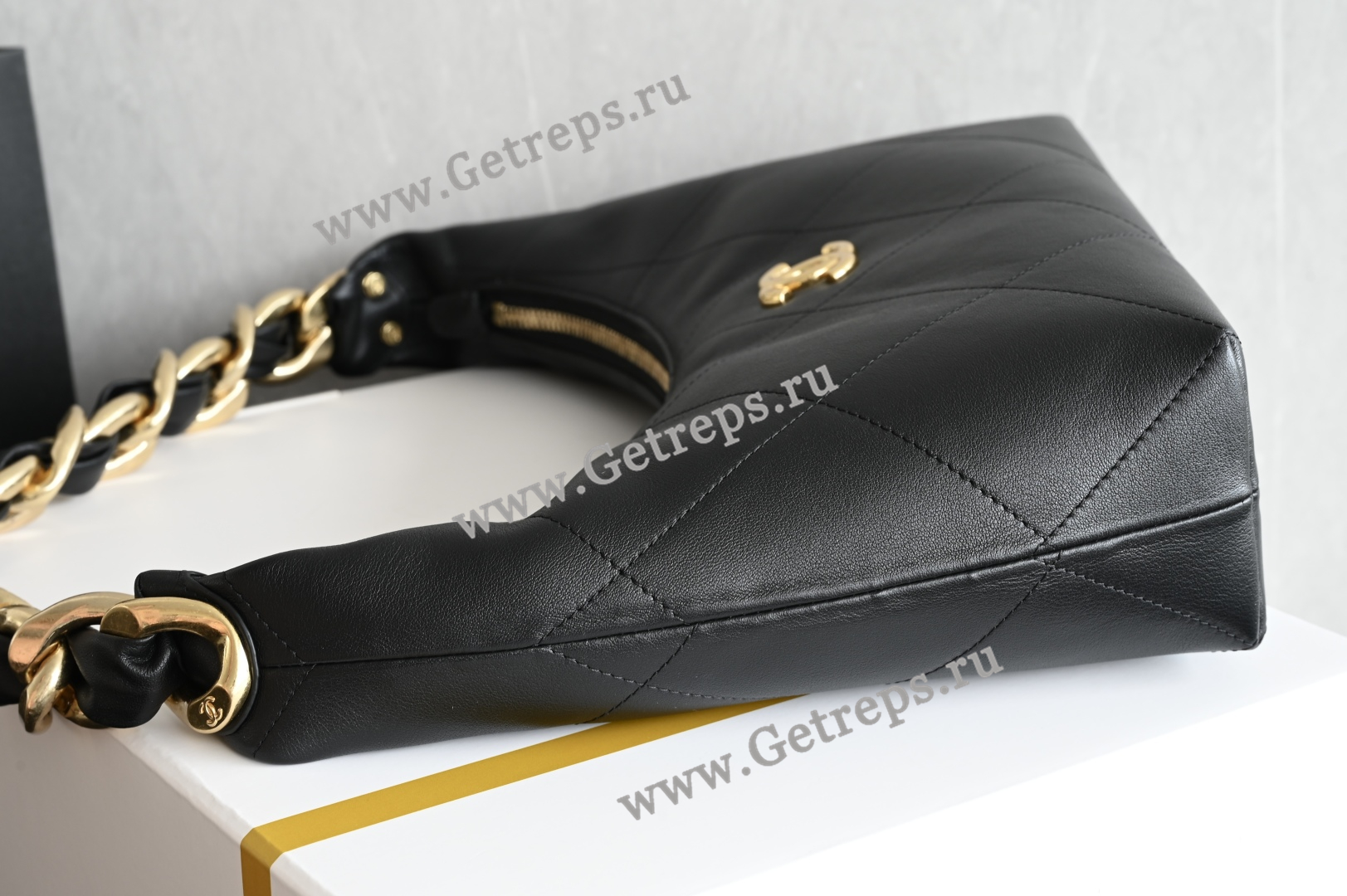 Chanel 5837 Hobo Bag Black