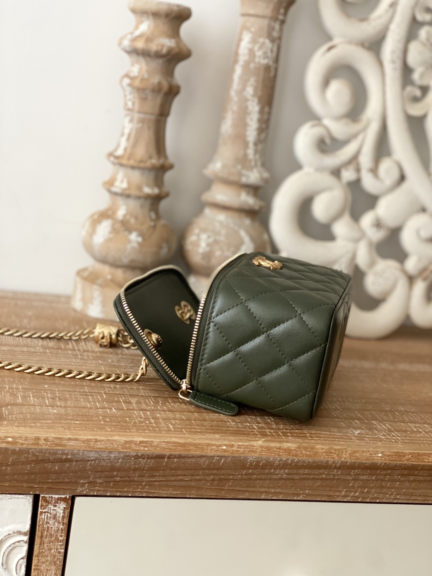 Chanel 81222 Vanity Leather Crossbody Lipstick Bag Dark Green