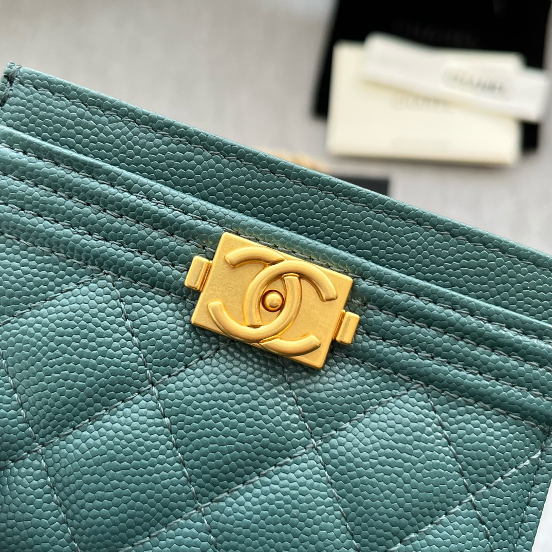 Chanel 84331 Leboy Card Wallet Grained Calfskin Green