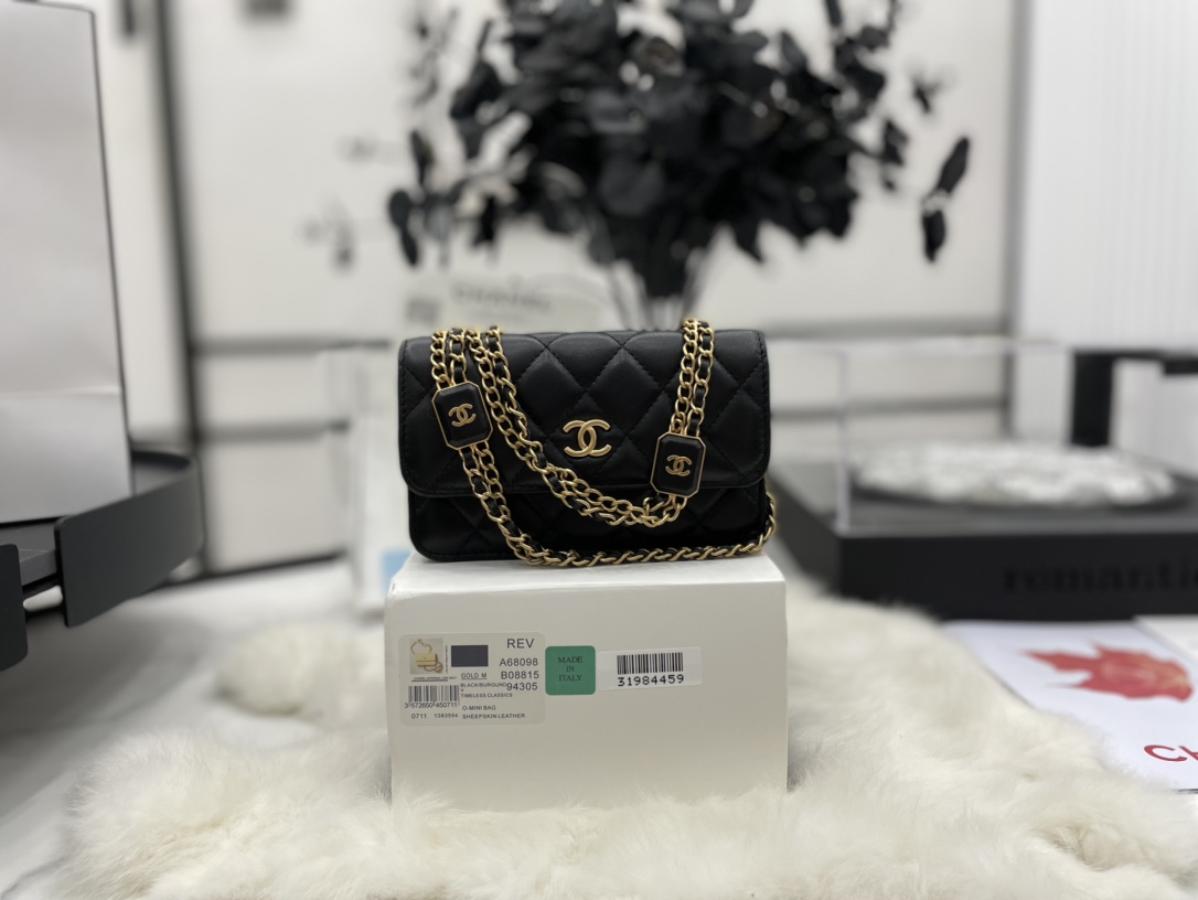 Chanel A68098 Mini Flap Bag Lambskin Black With Gold