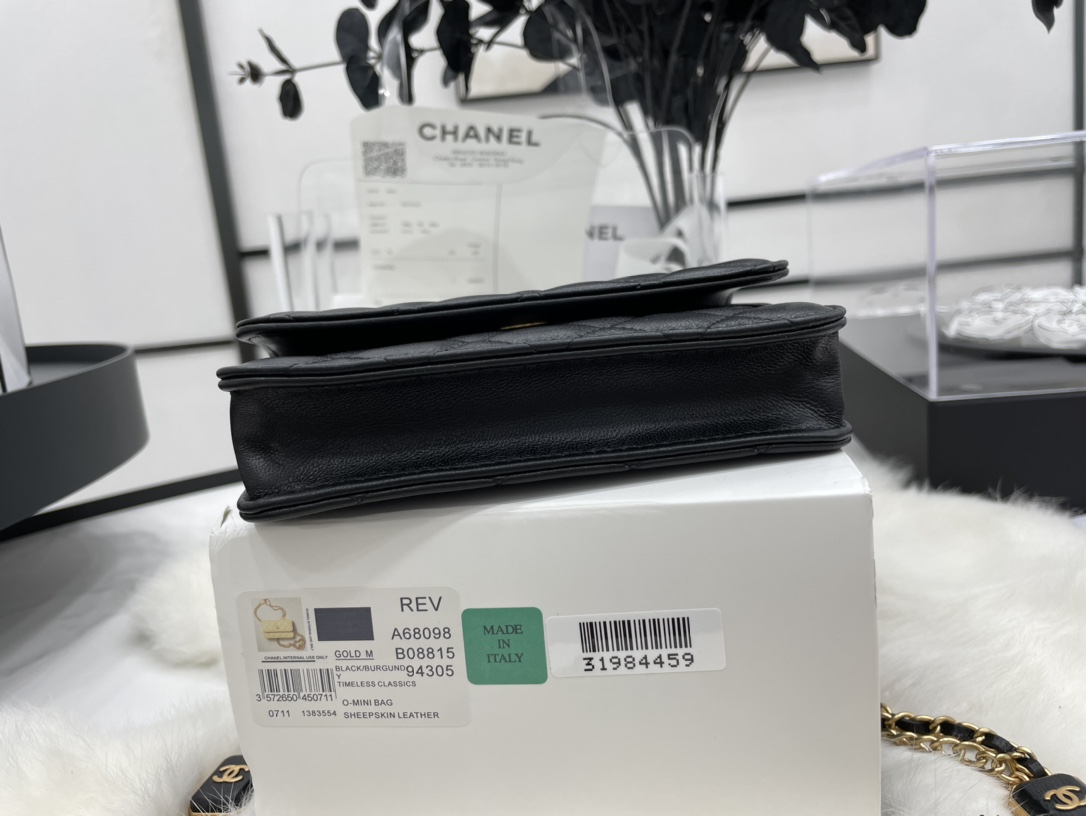 Chanel A68098 Mini Flap Bag Lambskin Black With Gold