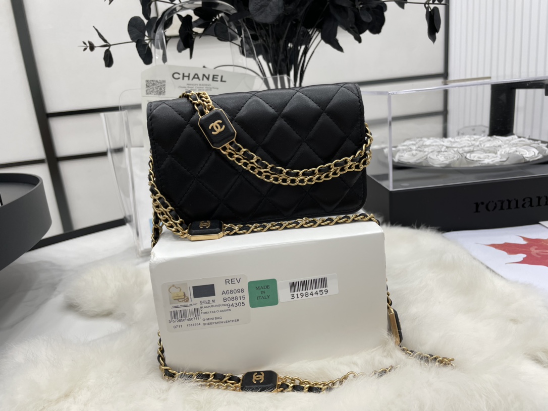 Chanel A68098 Mini Flap Bag Lambskin Black With Gold