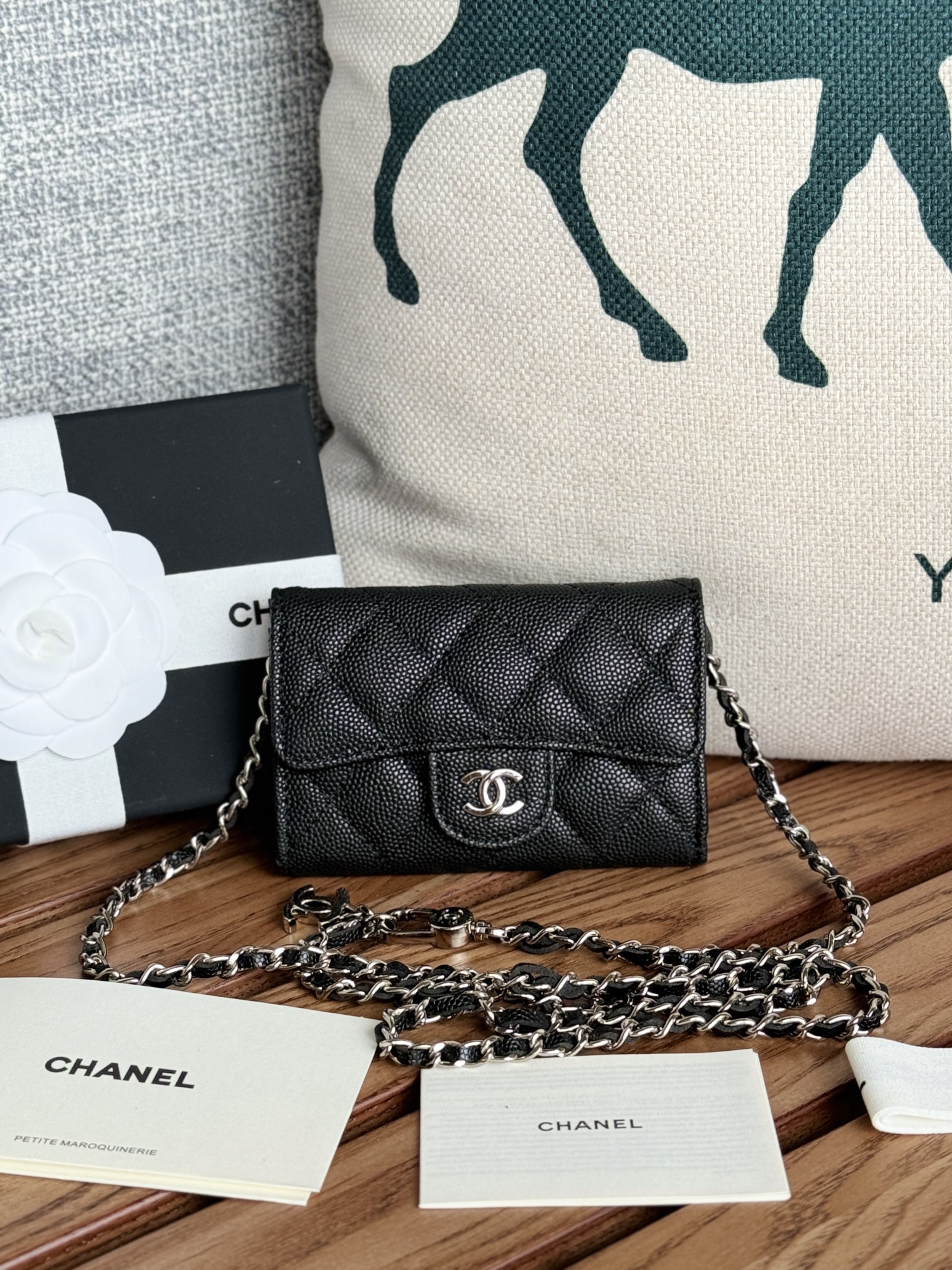 Chanel A81081 Chain Card Holder