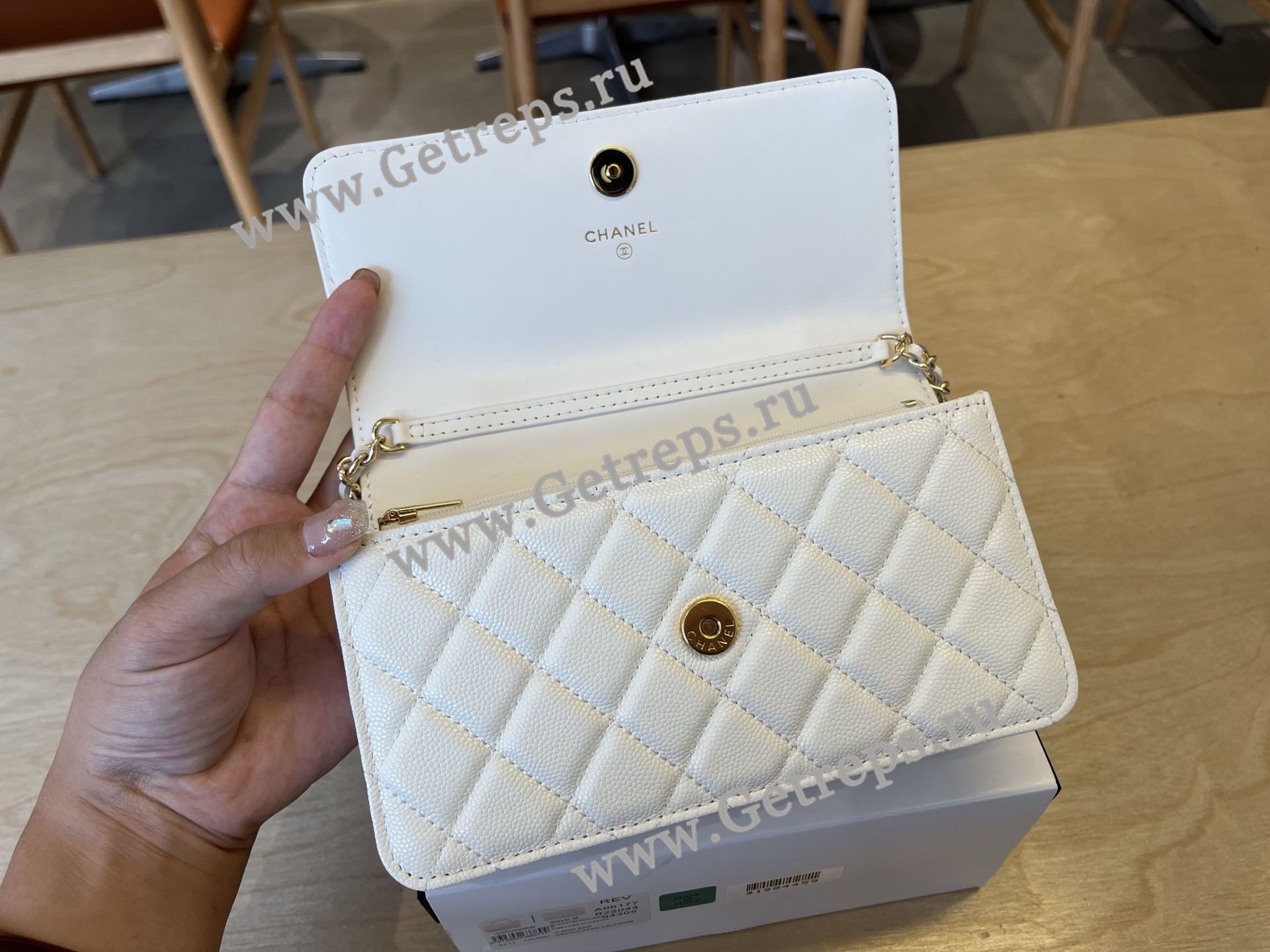 Chanel A96177 Handle WOC Wallet On Chain Gold Hardware White Quilted Grained Calfskin