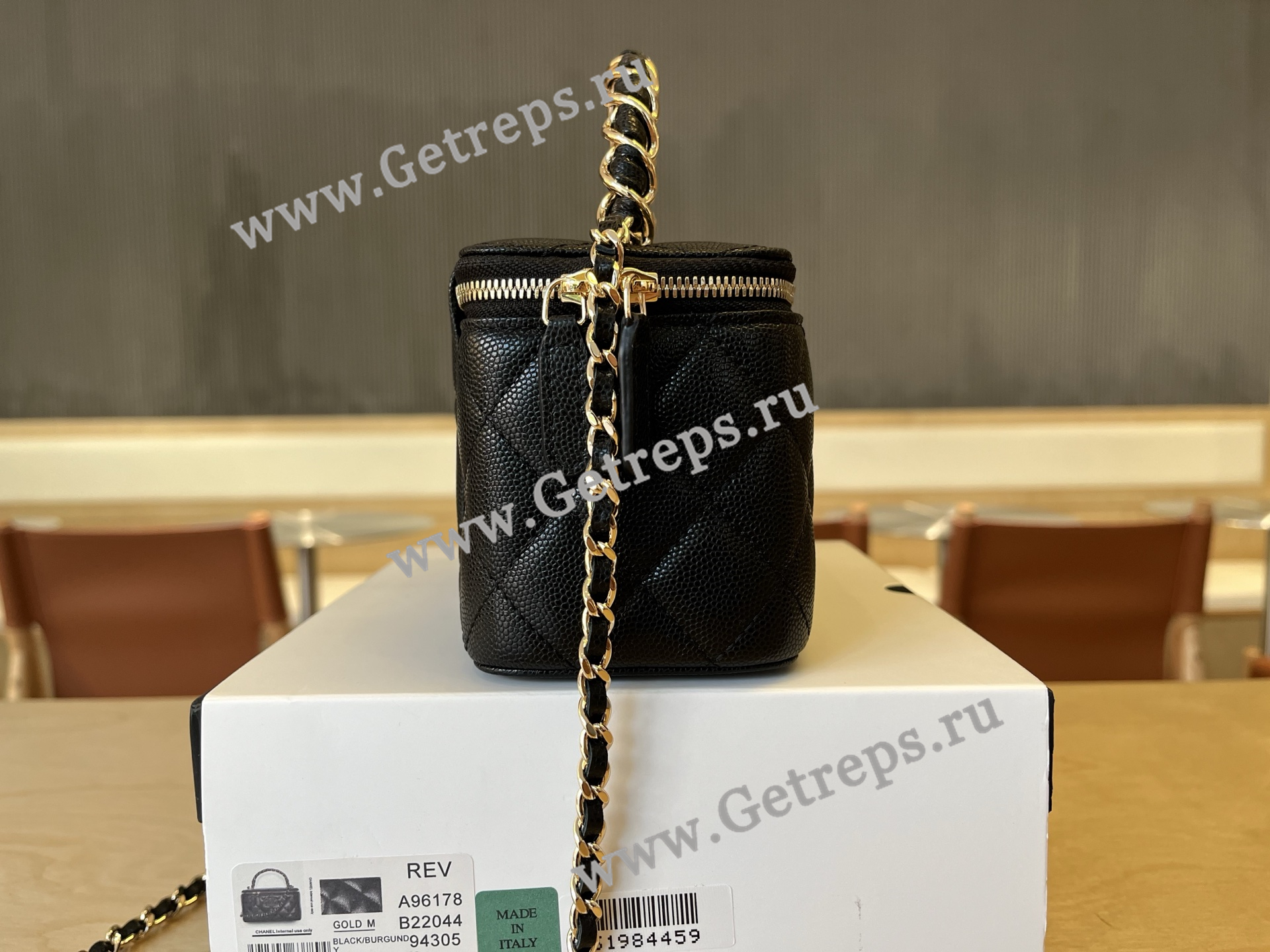 Chanel A96178 Vanity Case Caviar Black