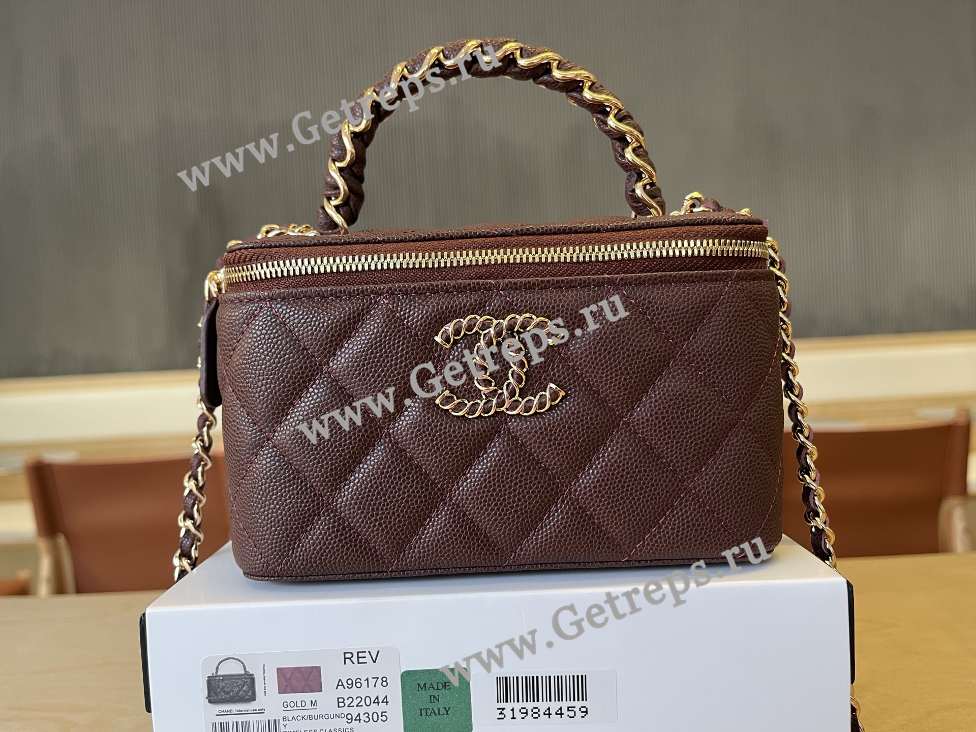 Chanel A96178 Vanity Case Caviar Dark Red