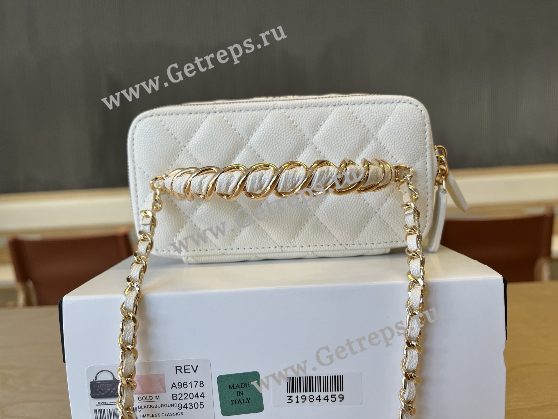 Chanel A96178 Vanity Case Caviar White