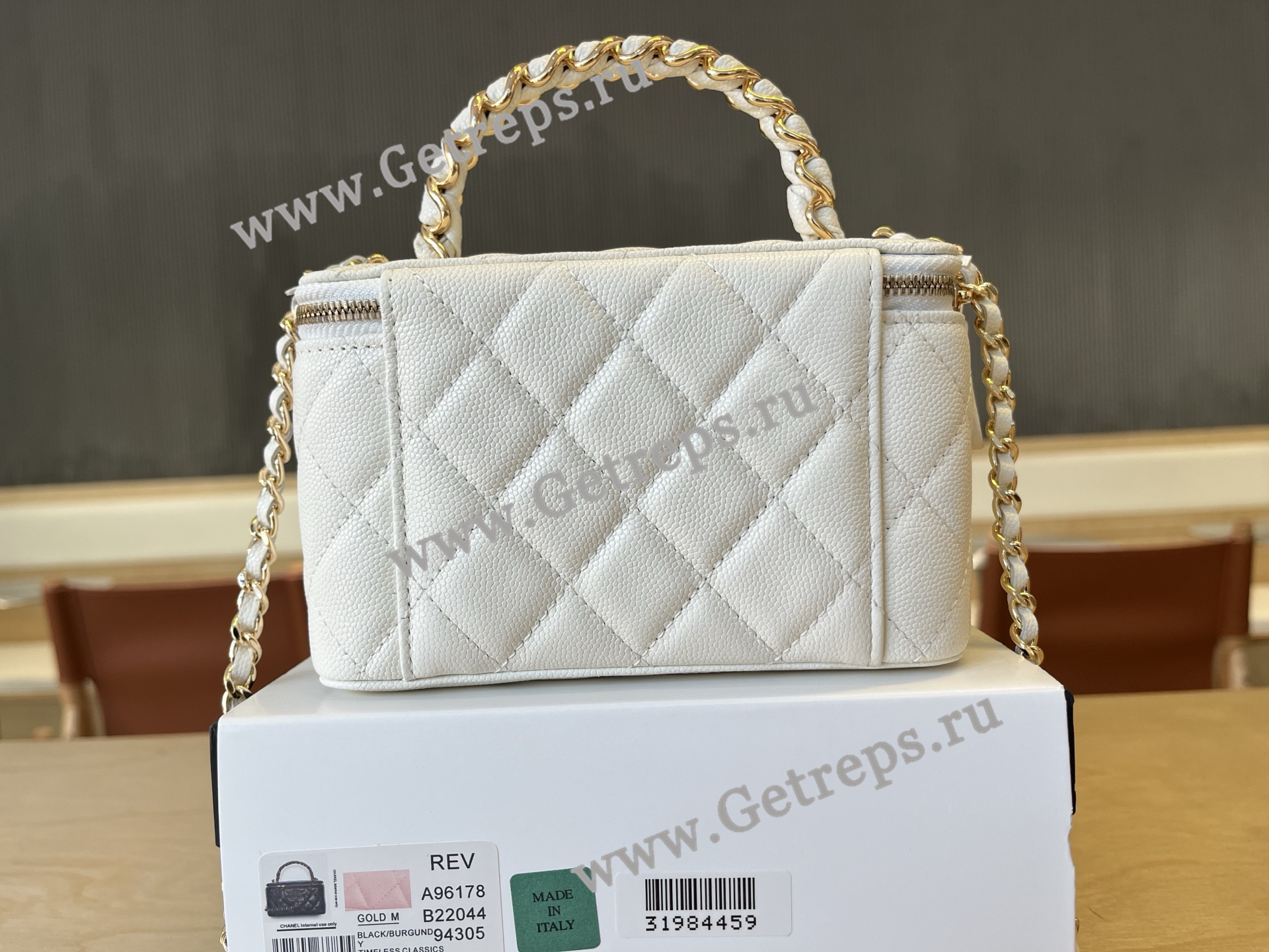 Chanel A96178 Vanity Case Caviar White