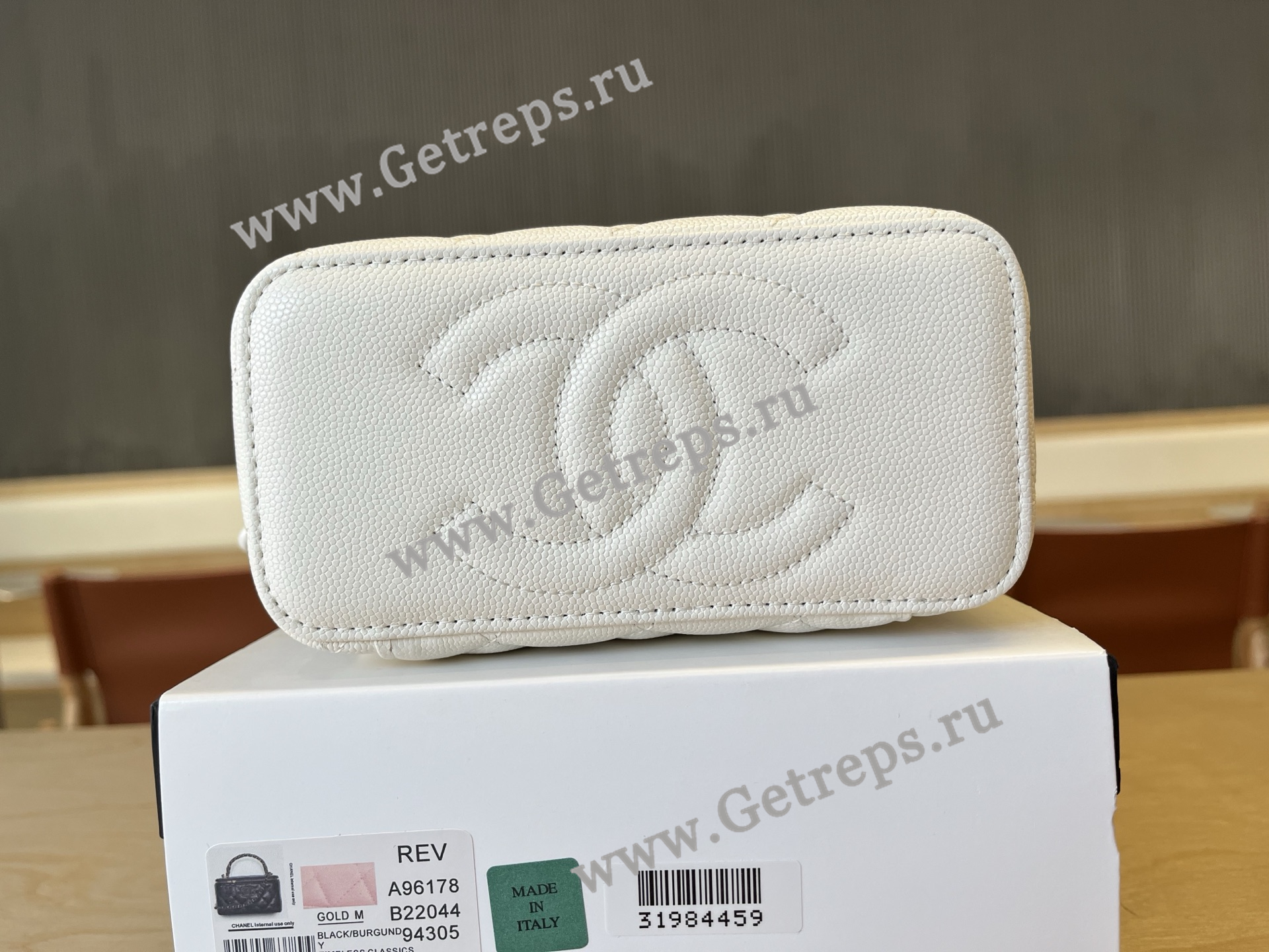 Chanel A96178 Vanity Case Caviar White