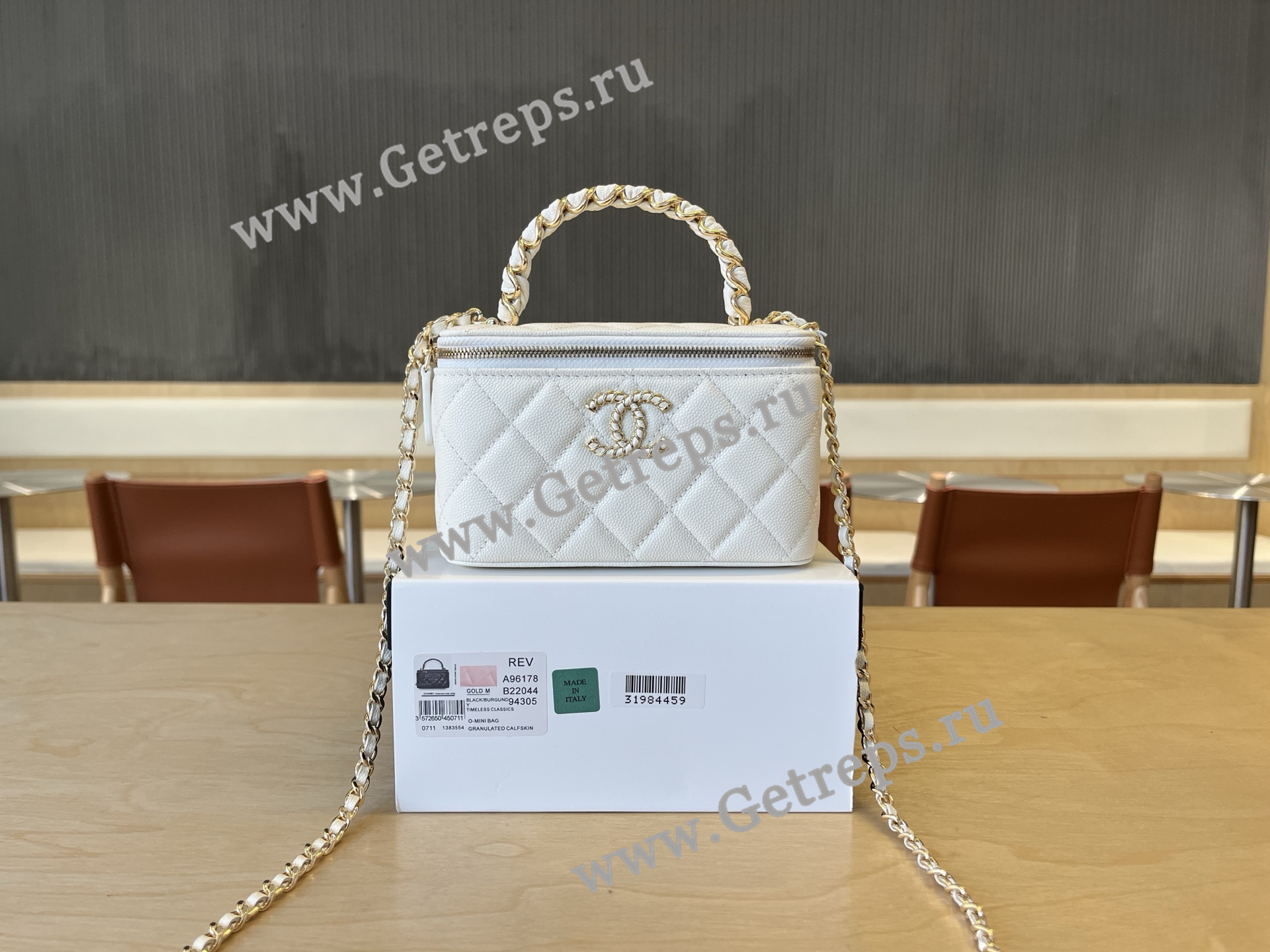 Chanel A96178 Vanity Case Caviar White