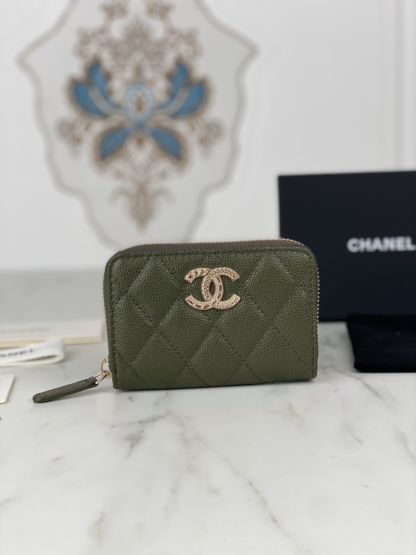 Chanel AP3045 Zip Wallet With Brooch Logo 