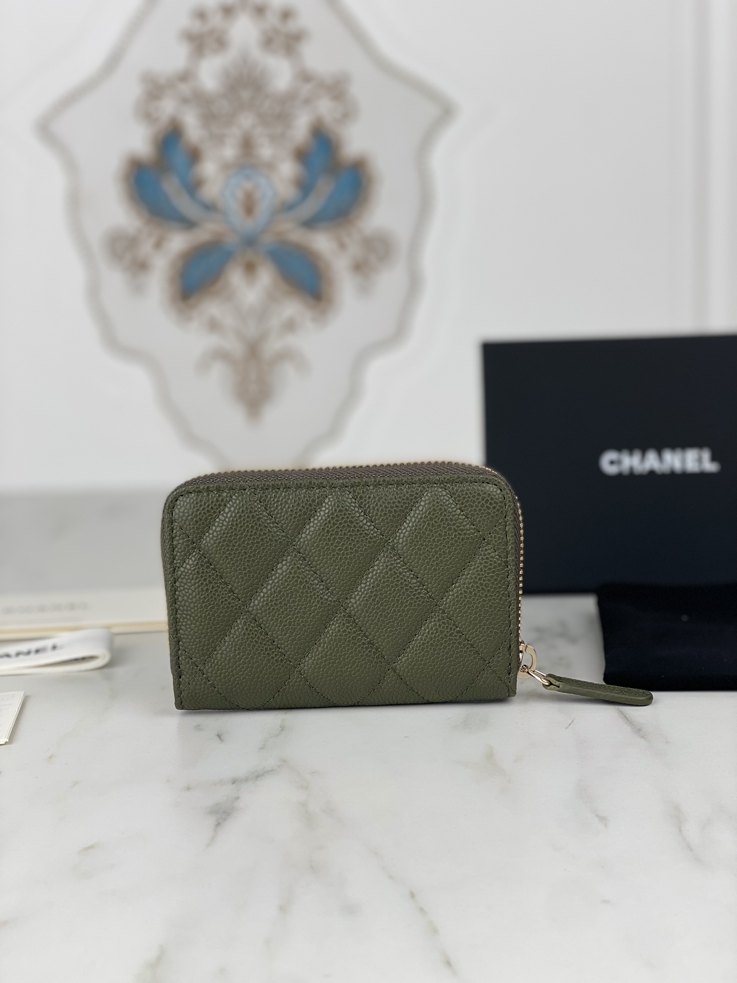 Chanel AP3045 Zip Wallet With Brooch Logo 