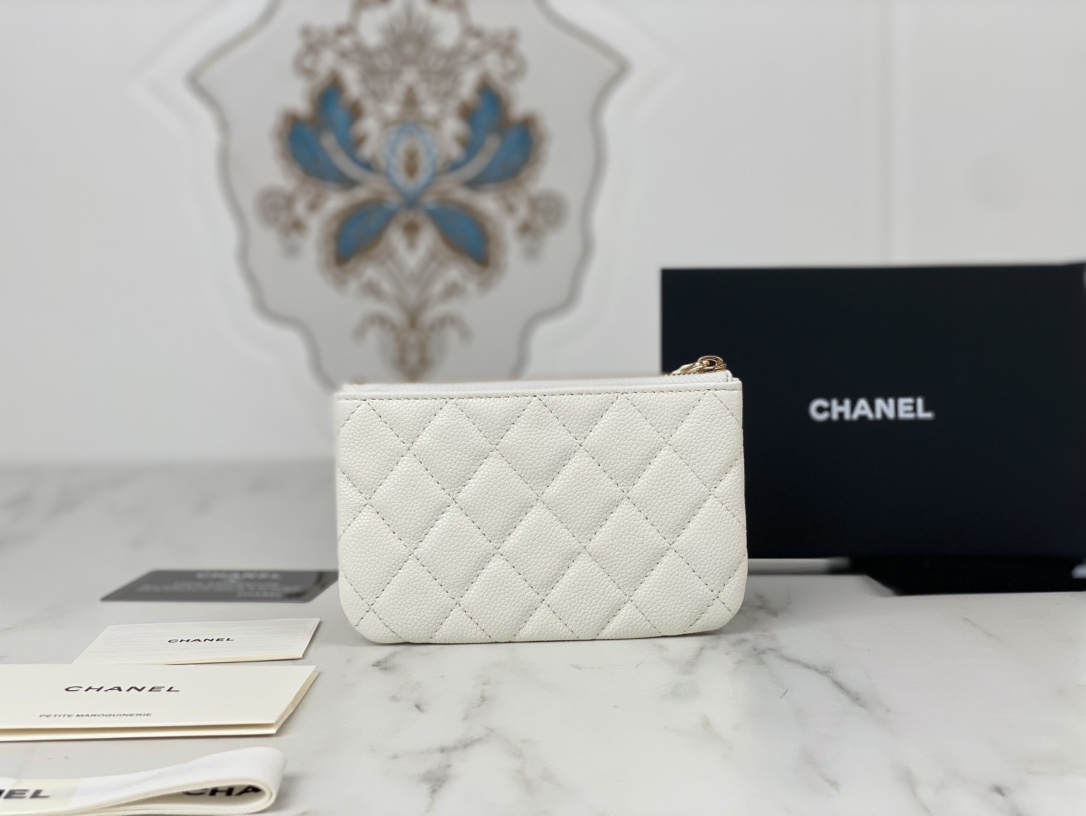 Chanel AP3049 Wallet With Brooch Logo 