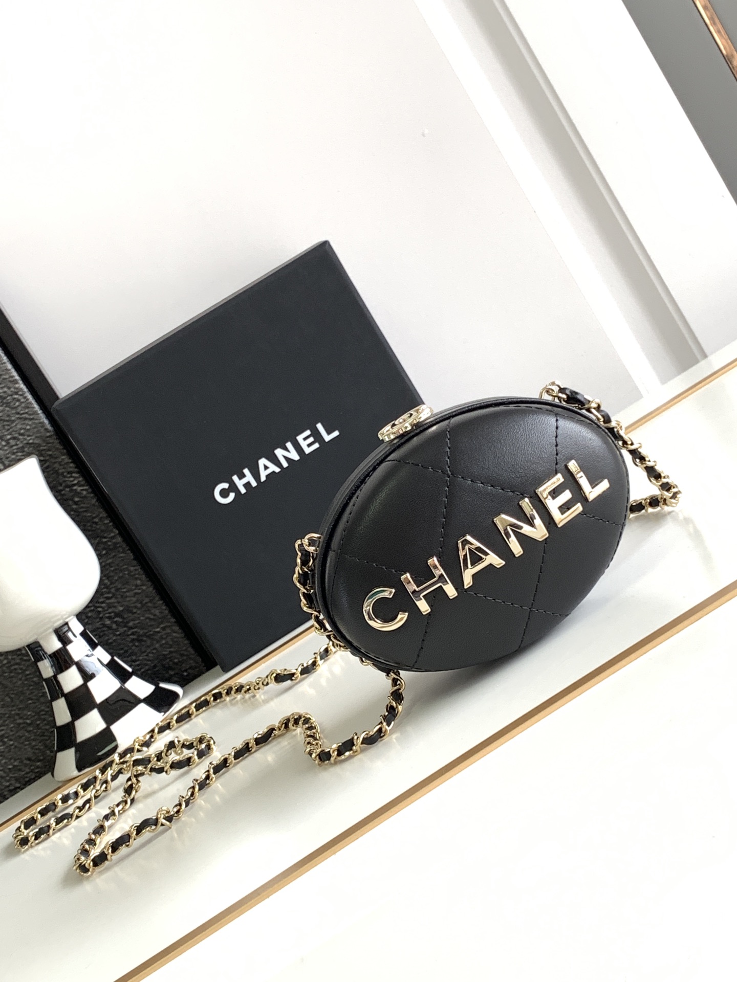 Chanel AP3252 Cluth With Chain Goose Egg Bag Lambskin Black