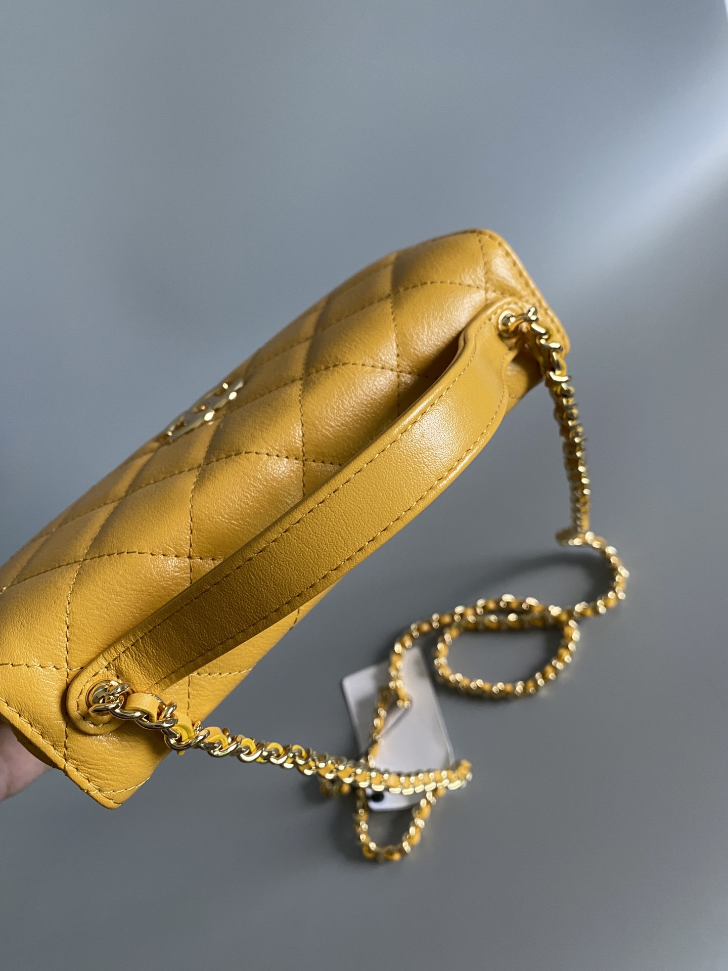 Chanel AP3378 Large Clutch With Chain Shiny Aged Calfskin Gold-Tone Metal Yellow