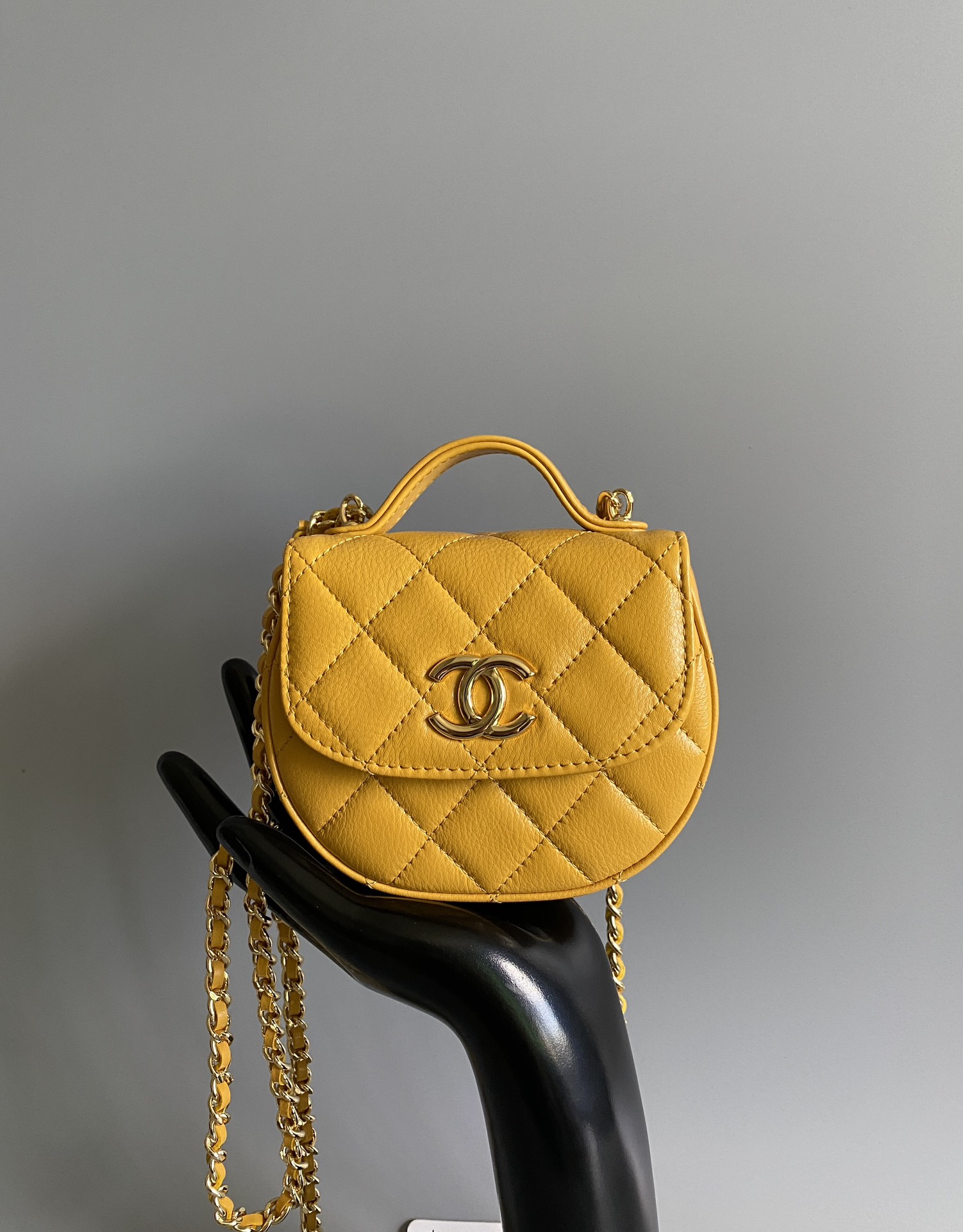 Chanel AP3378 Mini Clutch With Chain Shiny Aged Calfskin Gold-Tone Metal Yellow