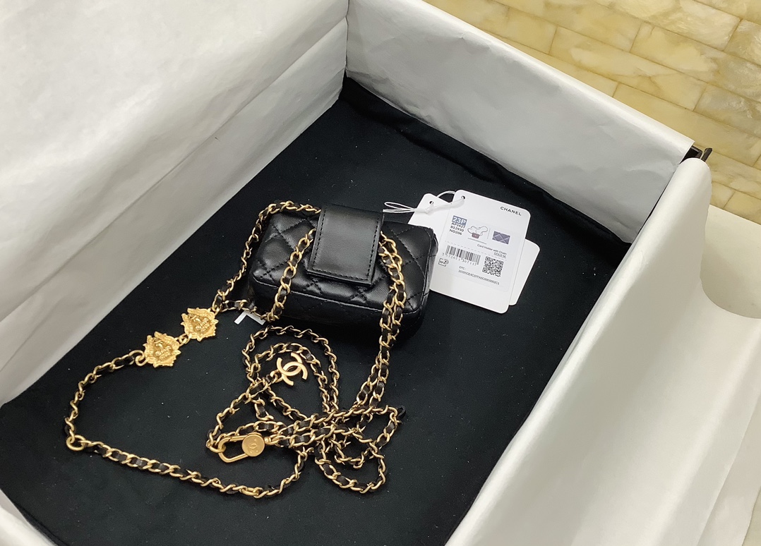 Chanel AP3425 Belt Bag Lambskin With Lion Chain Black