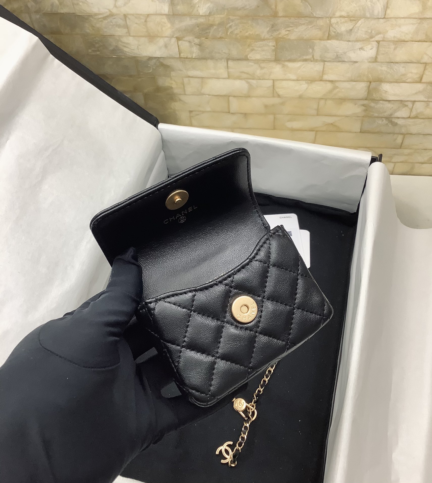 Chanel AP3425 Belt Bag Lambskin With Lion Chain Black