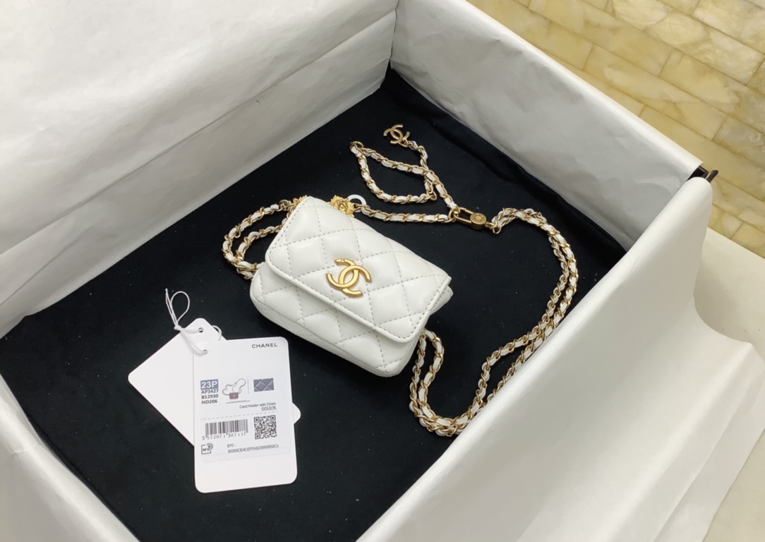 Chanel AP3425 Belt Bag Lambskin With Lion Chain White