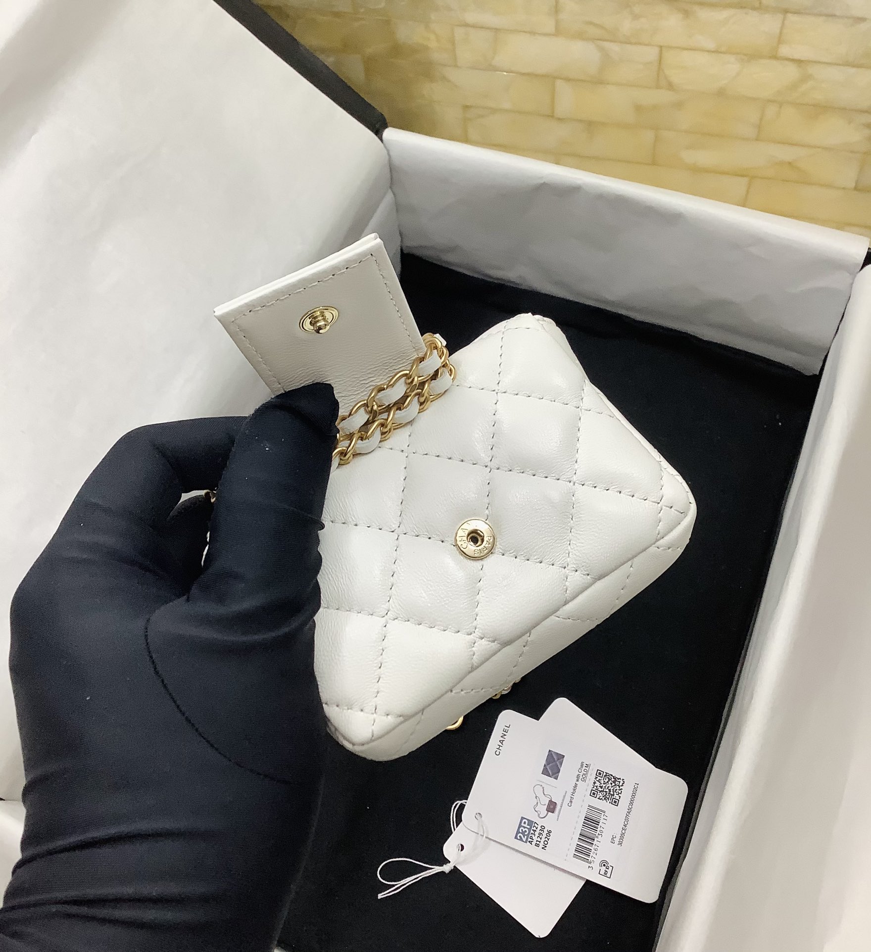 Chanel AP3425 Belt Bag Lambskin With Lion Chain White