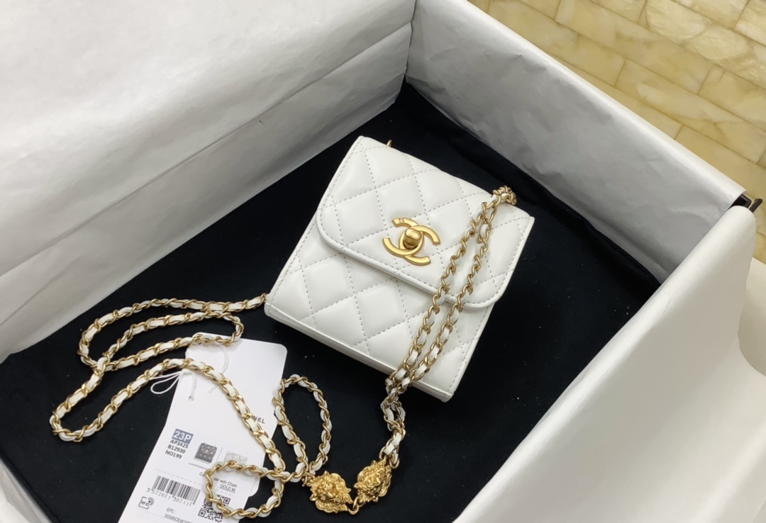 Chanel AP3425 Clutch With Chain Lambskin White