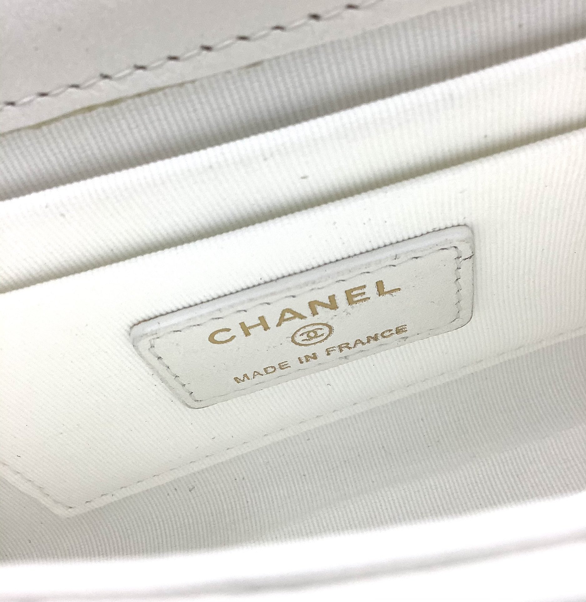 Chanel AP3426 Flap Phone Holder With Lion Chain Lambskin White