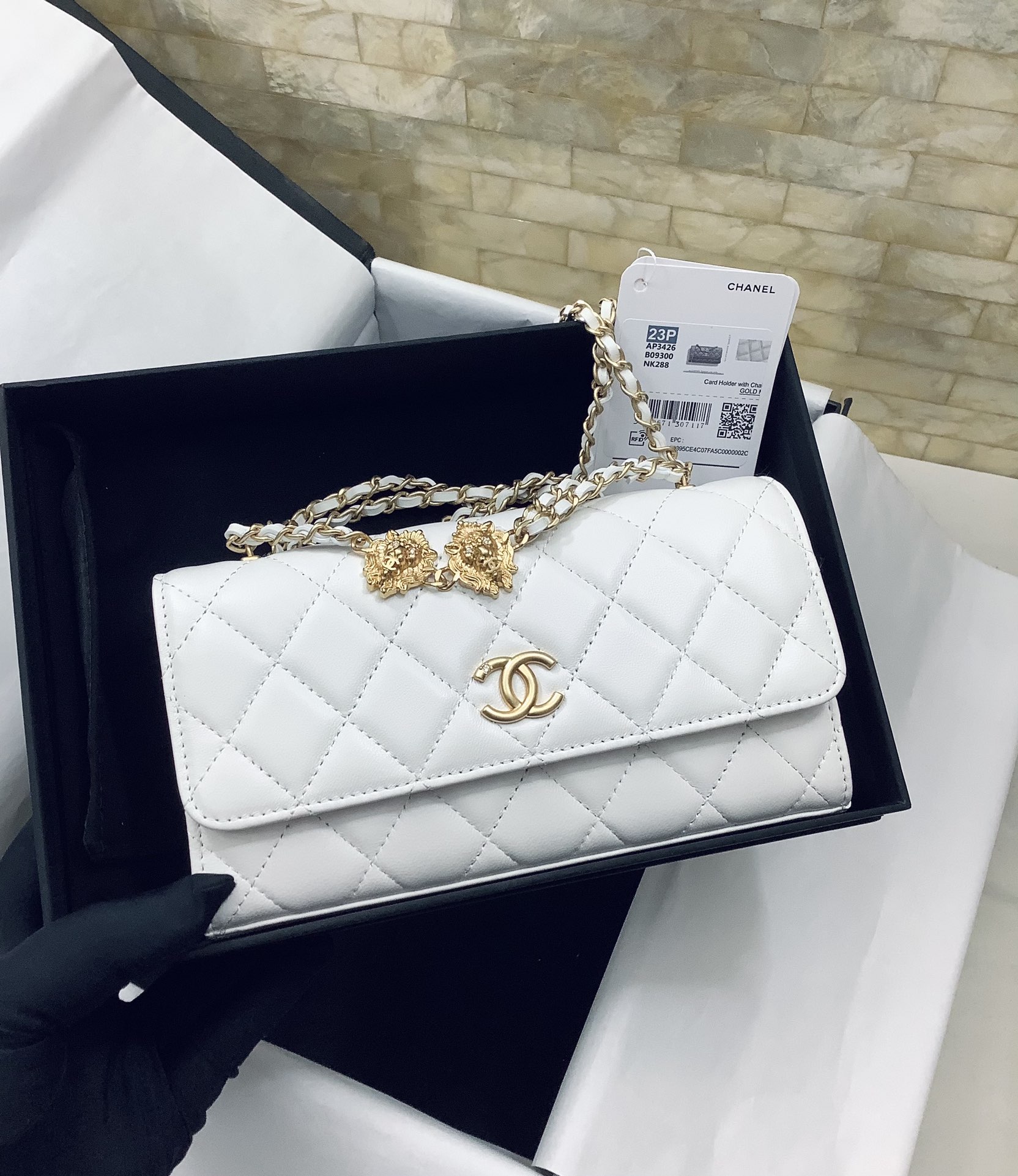 Chanel AP3426 Flap Phone Holder With Lion Chain Lambskin White