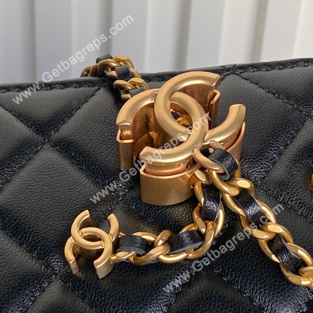 Chanel AP3940 Black Shiny Lambskin Vanity Bag Gold-Tone Metal 