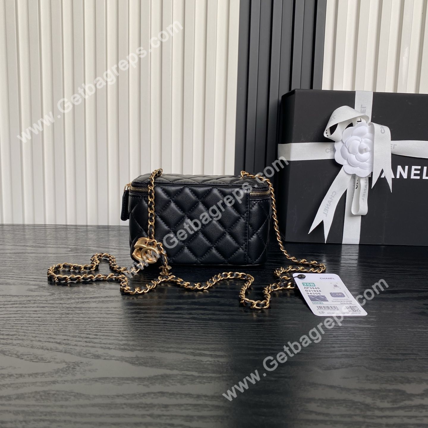 Chanel AP3940 Black Shiny Lambskin Vanity Bag Gold-Tone Metal 