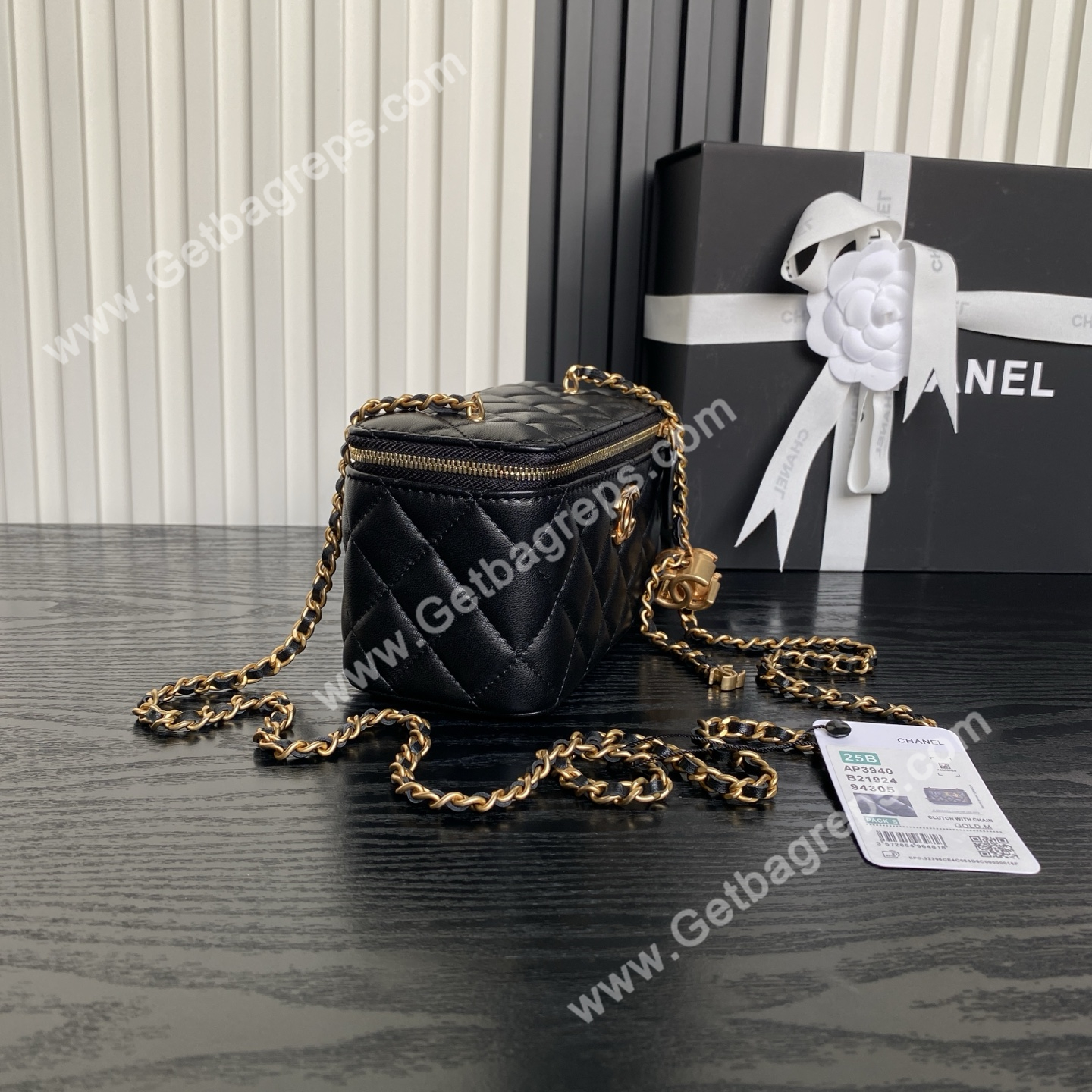 Chanel AP3940 Black Shiny Lambskin Vanity Bag Gold-Tone Metal 